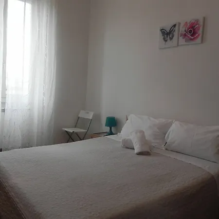Giuly Guest house *