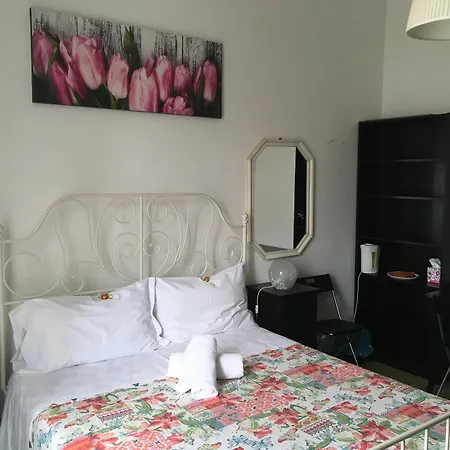 Giuly Guest house Rome